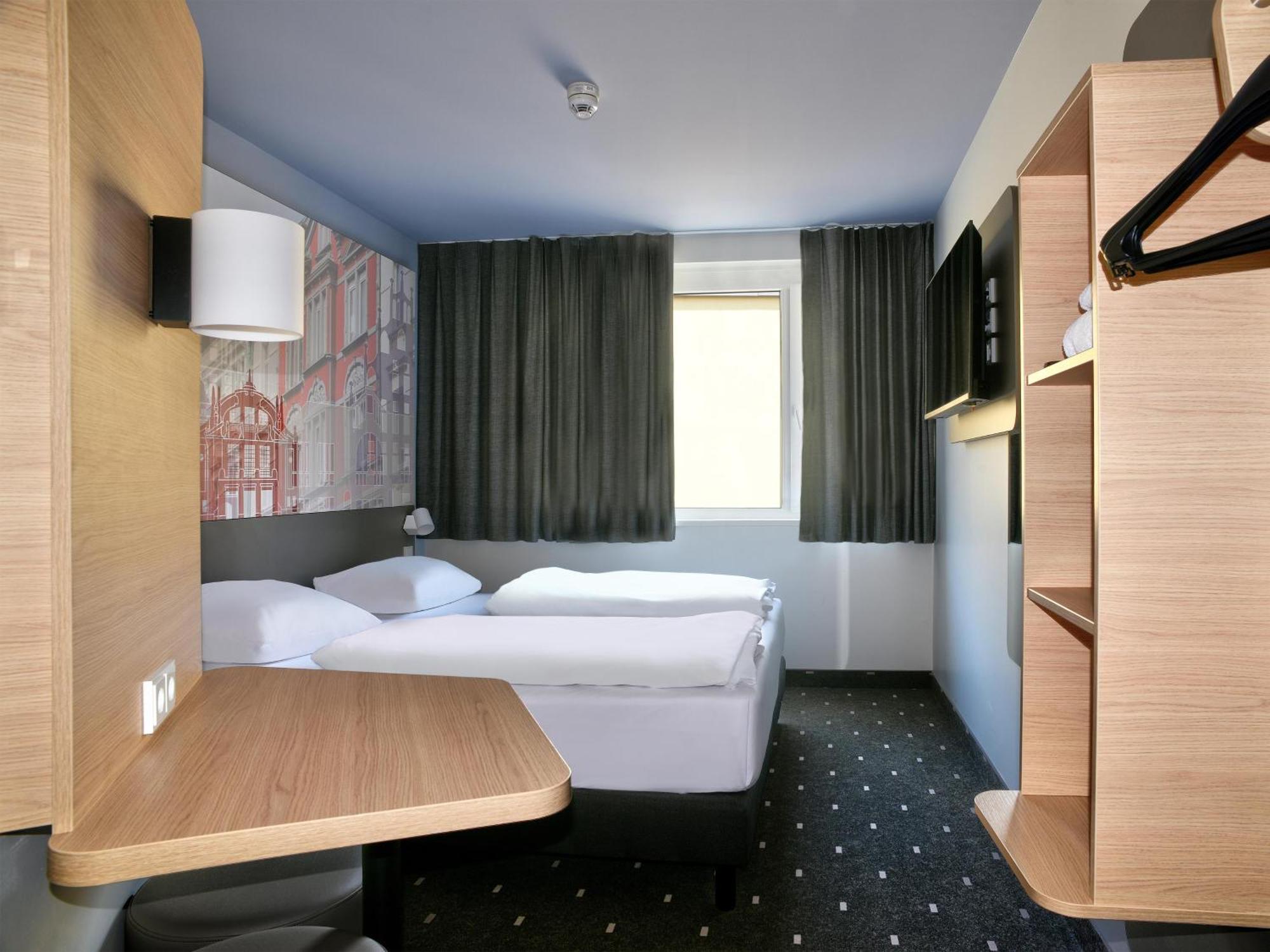 B&B Hotel Bielefeld-City Экстерьер фото